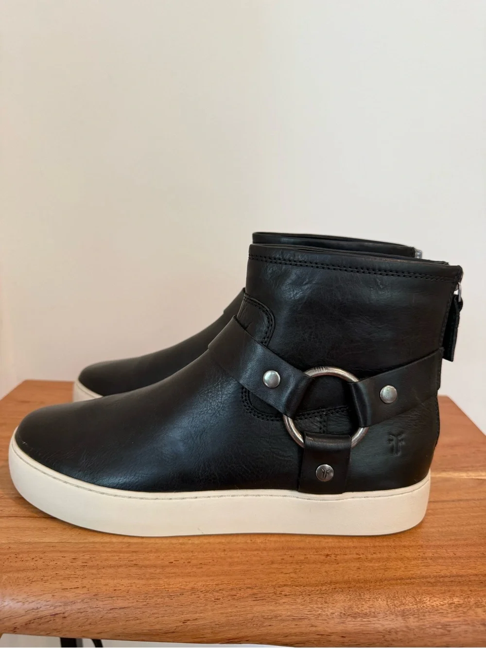 Frye Lena Harness Bootie Black Leather Platform Sneaker 8.5 NWOB